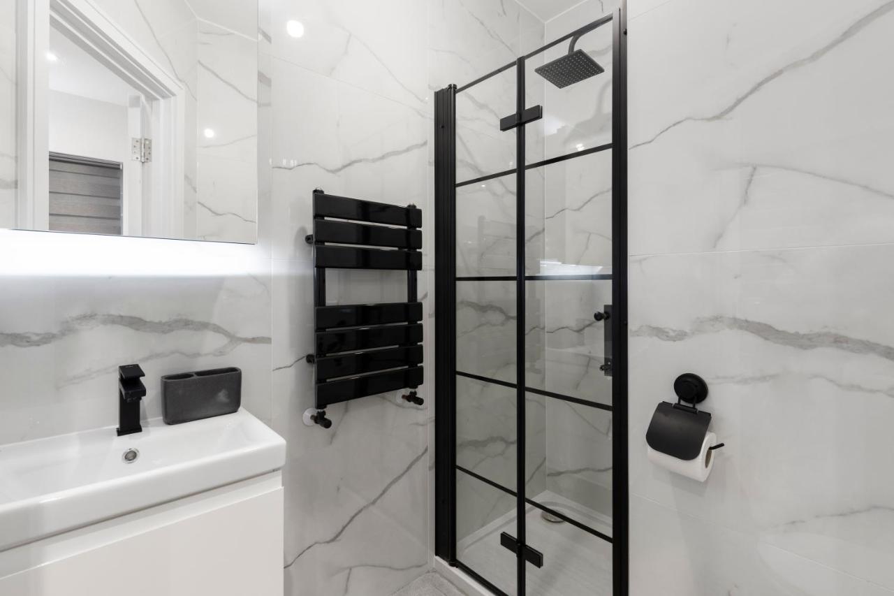 The HydeStar London Vivian Avenue 3-Bed Oasis With Garden公寓 外观 照片
